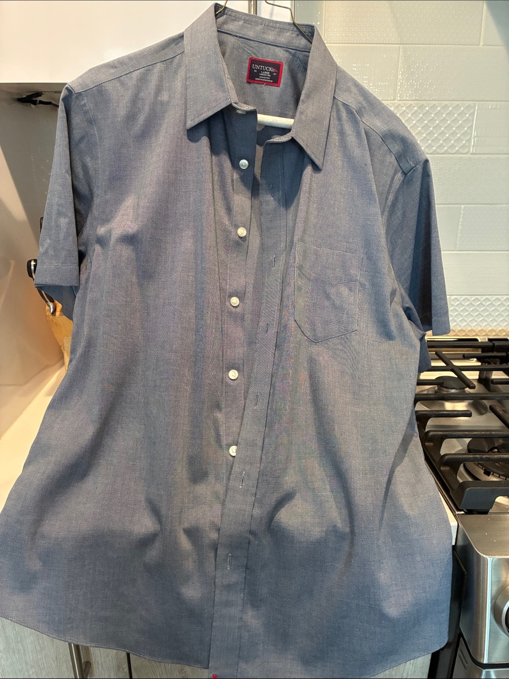 UNTUCKit men’s short sleeved L